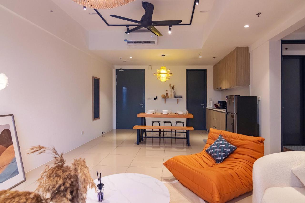 Tropicana 218 Macalister X Airlevate Suites George Town Eksteriør bilde