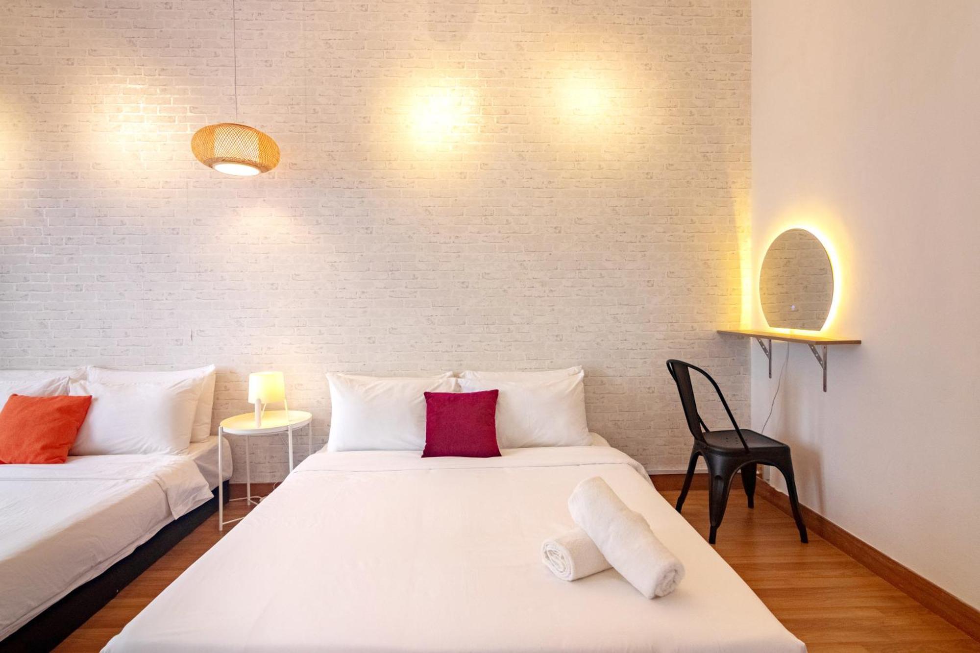 Tropicana 218 Macalister X Airlevate Suites George Town Eksteriør bilde