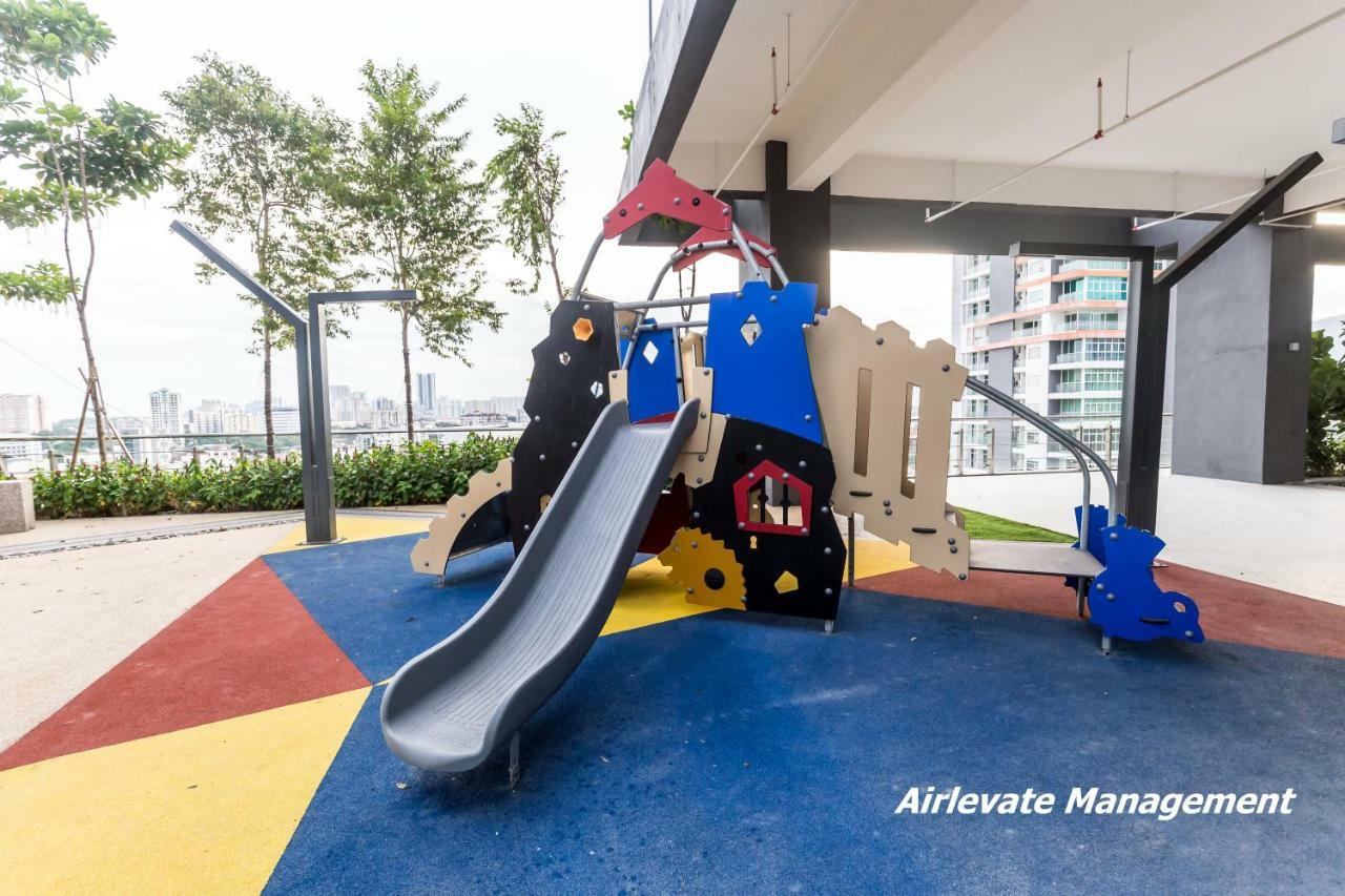 Tropicana 218 Macalister X Airlevate Suites George Town Eksteriør bilde